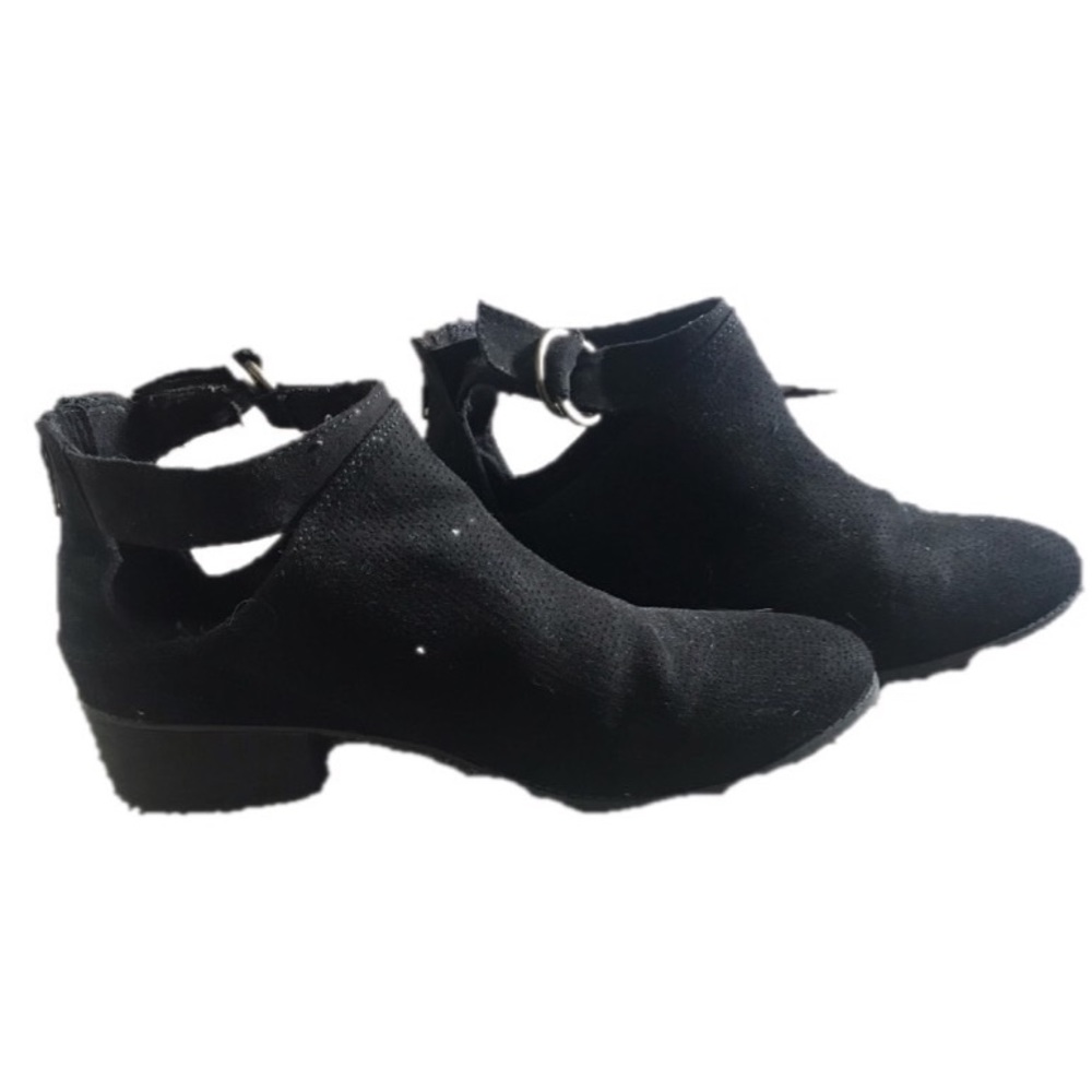 🌼Adorable Black Booties!!🌼